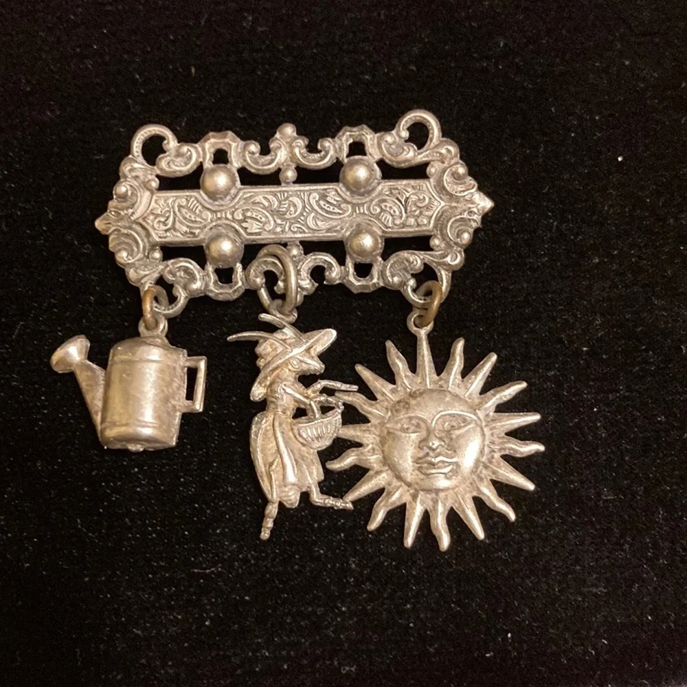 Pewter tone garden themed pin